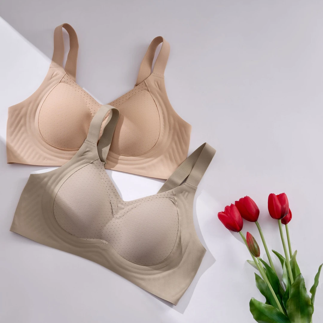 初慕兰【粉底液】光面文胸透气防外扩防下垂隐形裸感亲肤美背内衣