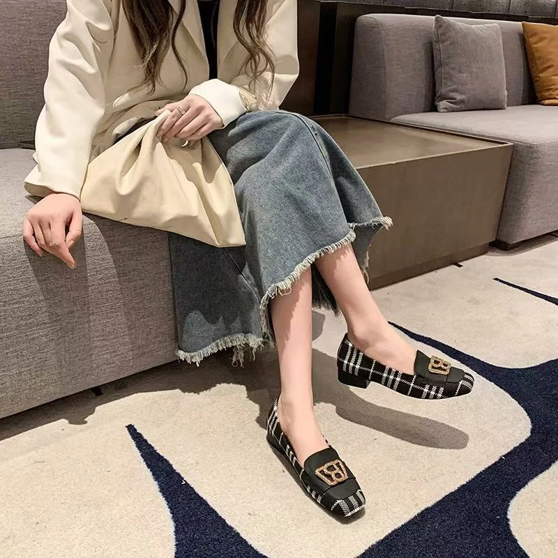 【新疆西藏包邮】新款小香风格子拼色时尚百搭粗跟浅口休闲鞋优雅