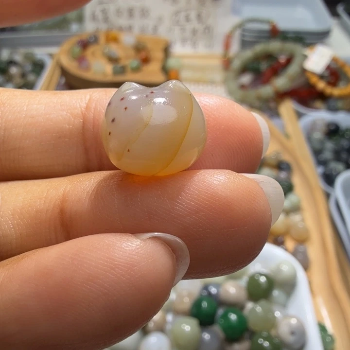 和田玉未镶嵌珠宝半成品