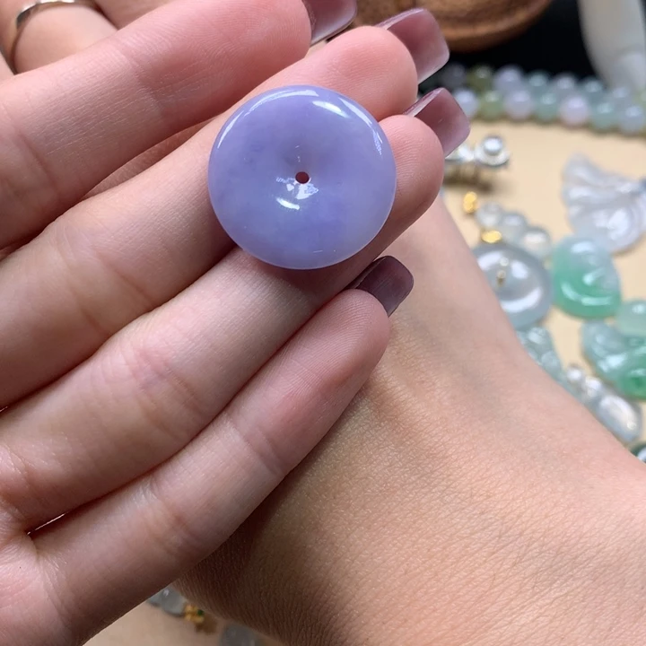 f***满翡翠未镶嵌颈饰扣子