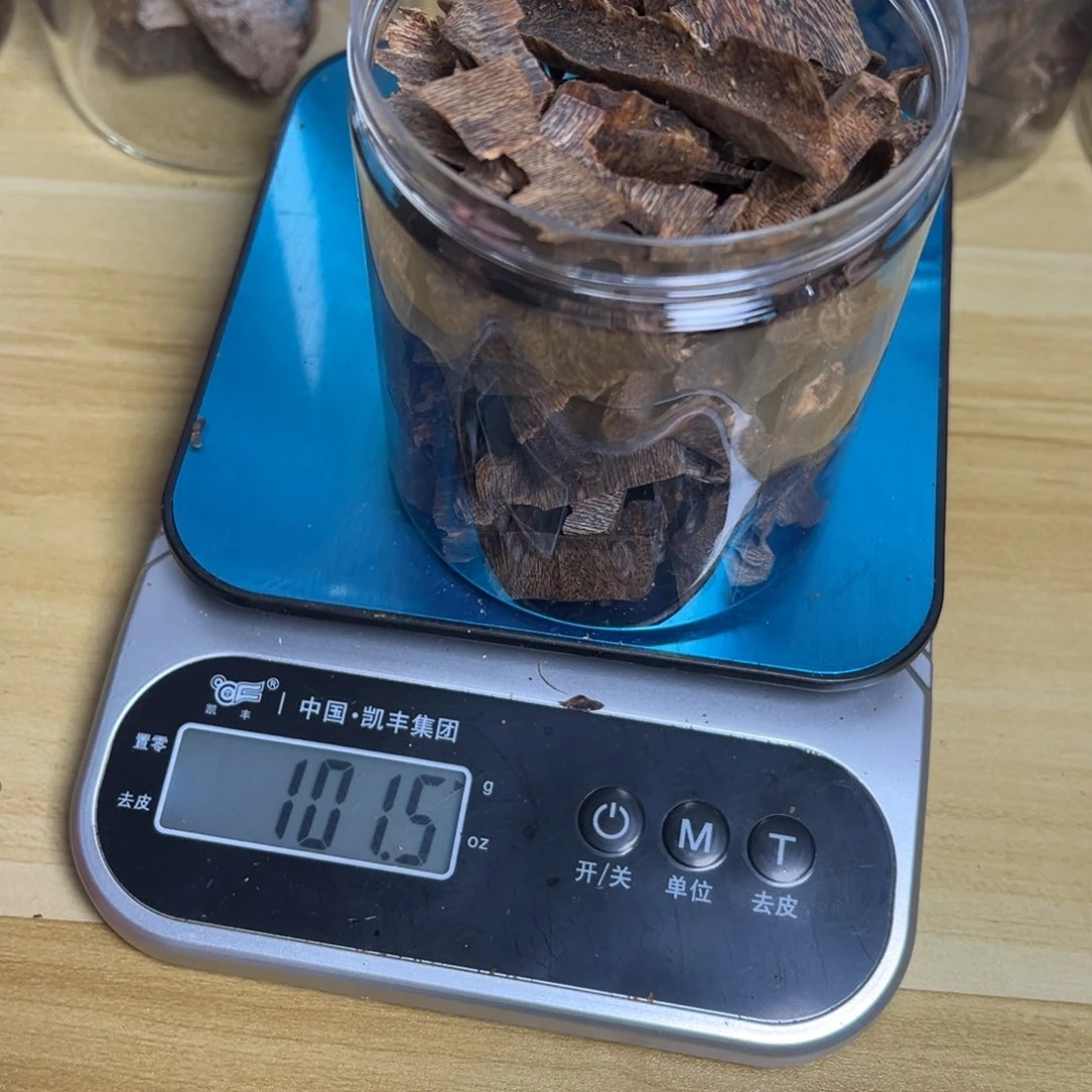 树脂制品南**軒淳化老料老乌身壳料牛肉干101克