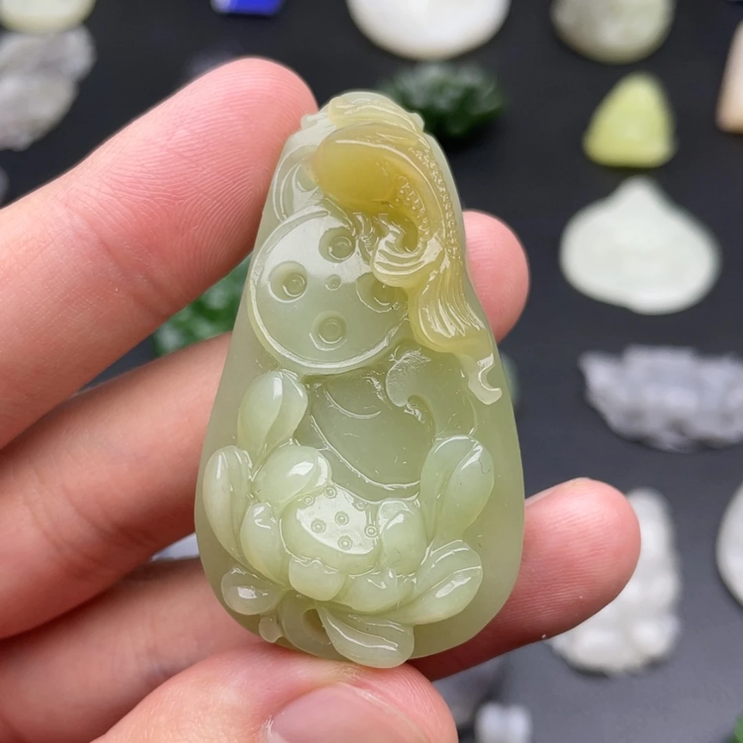 【闪购商品】颈饰未镶嵌和田玉