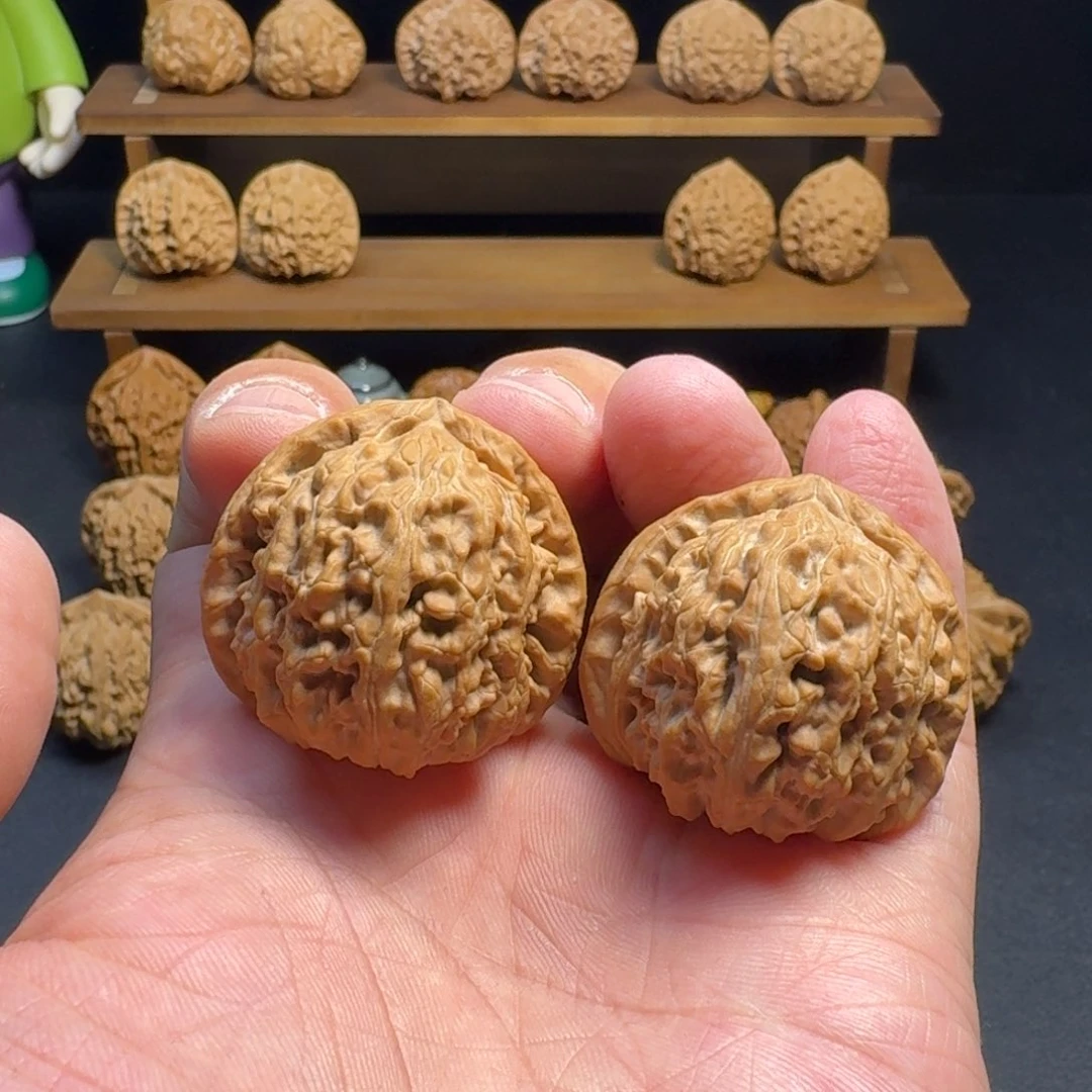 核桃手串/手链全品三角白狮子 尺寸37