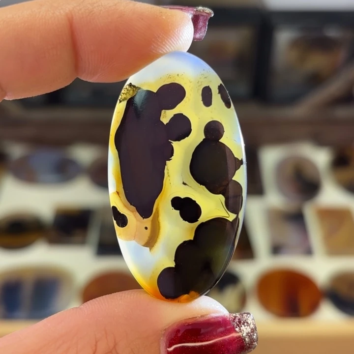 玛瑙/玉髓颈饰未镶嵌