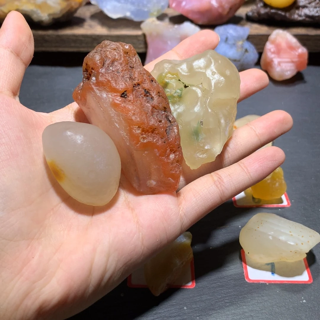 未镶嵌玛瑙/玉髓珠宝奇石