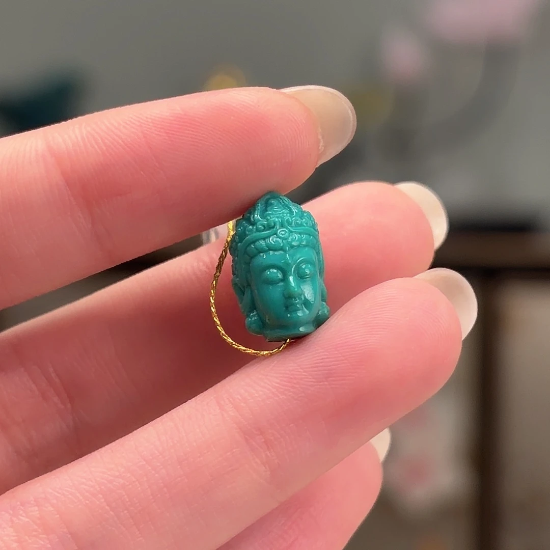 绿松石未镶嵌颈饰