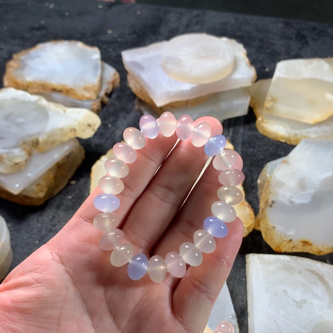 邓***子玛瑙/玉髓手镯未镶嵌