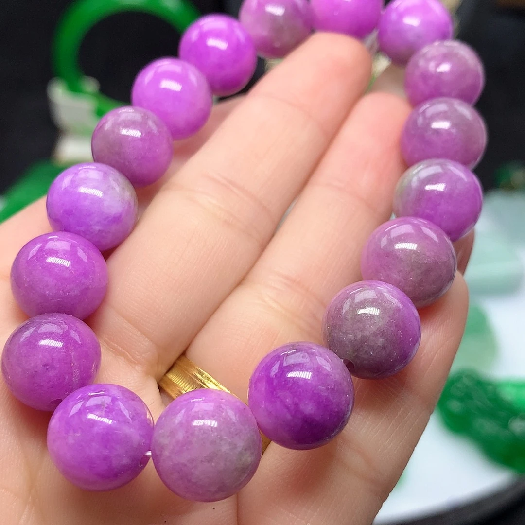 翡翠吊坠(赠链)未镶嵌