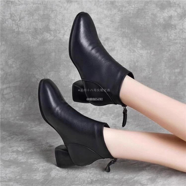 纯色潮流风棉靴时尚百搭时装靴粗跟加绒秋冬中跟英伦风靴子尖头