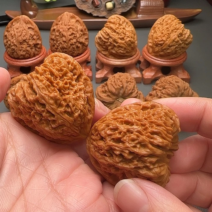 你***啊文玩核桃南疆石7777