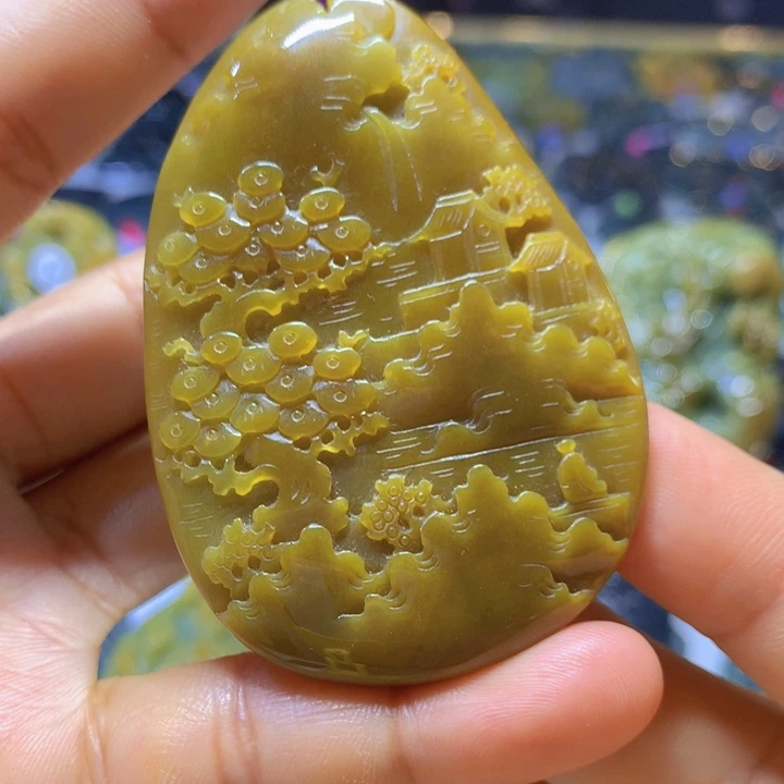 吊坠(不含链)未镶嵌翡翠