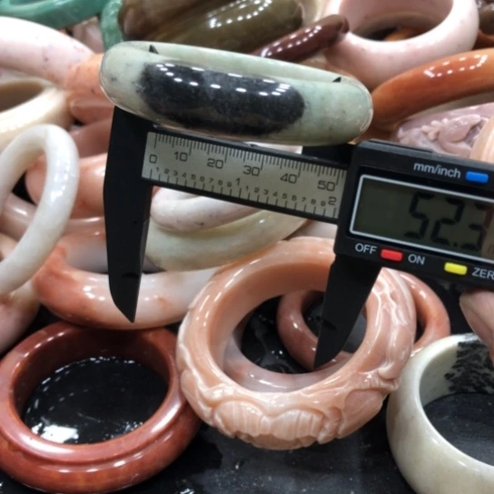 南红玛瑙合金手镯