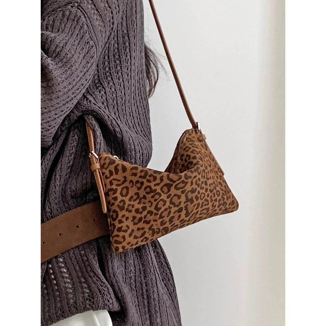 秋冬磨砂手提包2025新款豹纹麻将包复古轻便通勤包软皮单肩斜挎包