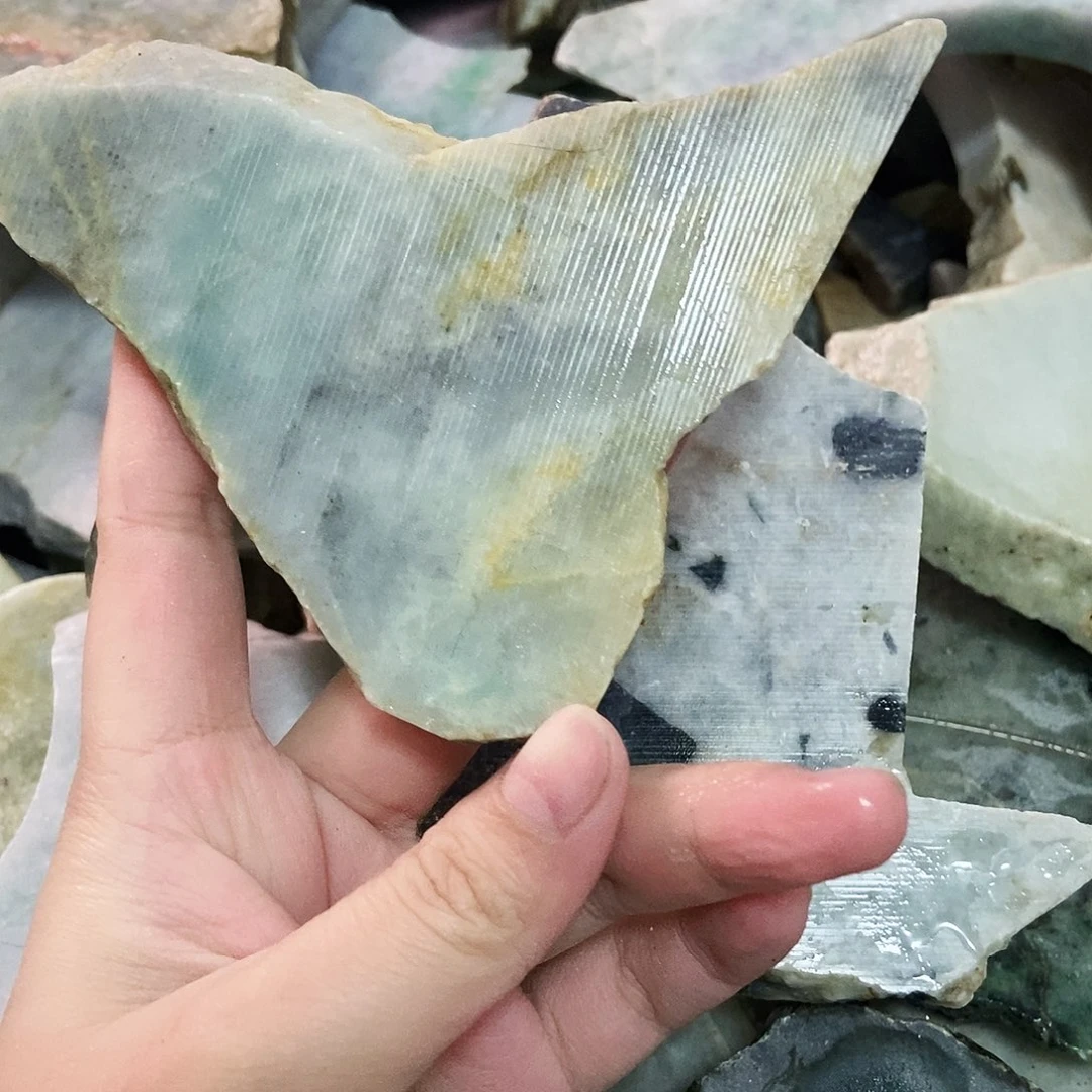 翡翠未镶嵌颈饰天然翡翠