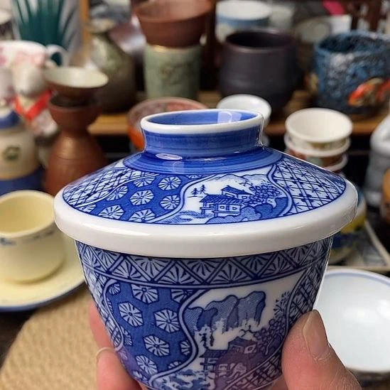 中古物品默认微瑕，谨慎参拍，满18包邮！