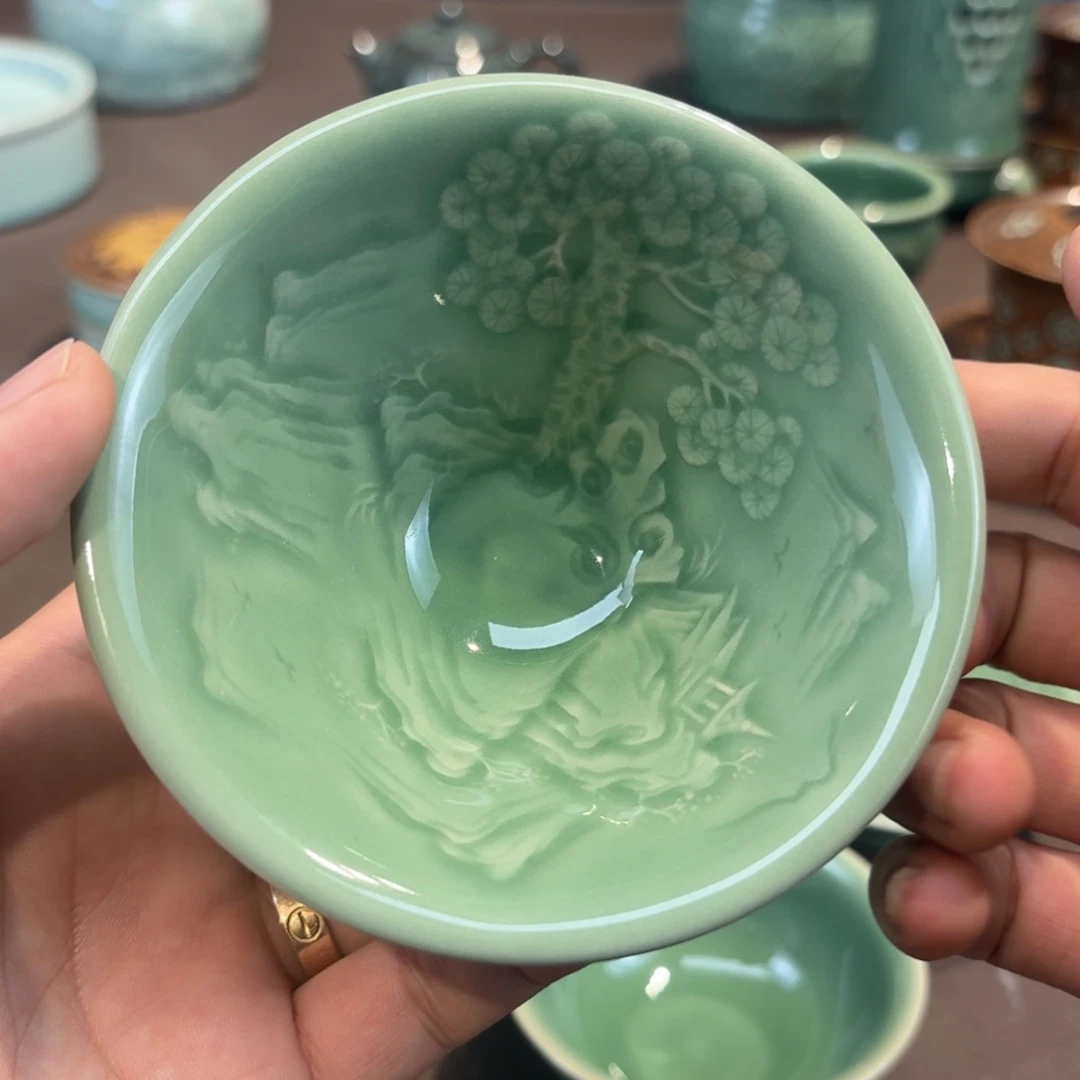 杯龙泉青瓷茶具微瑕
