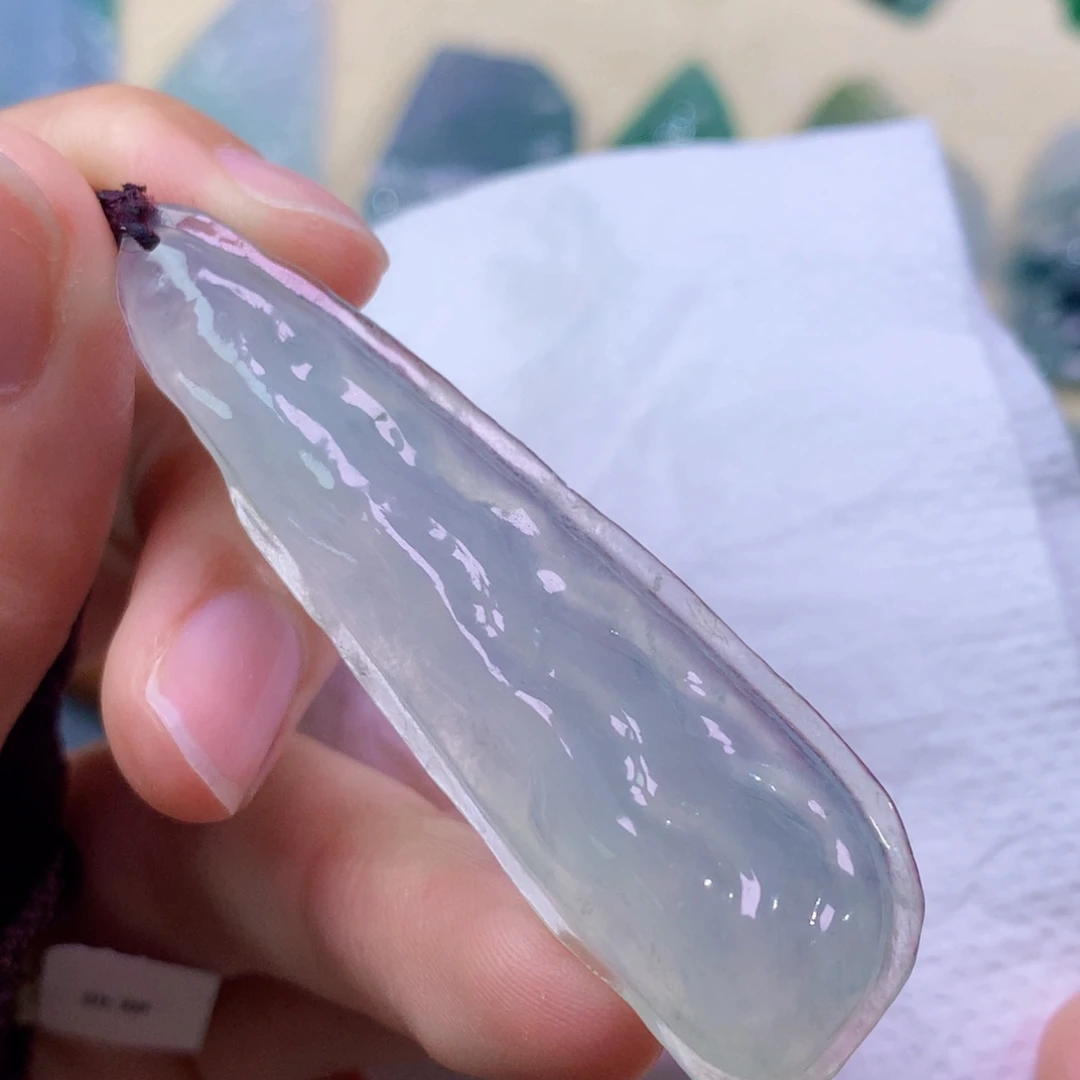 翡翠未镶嵌吊坠(赠链) 9078