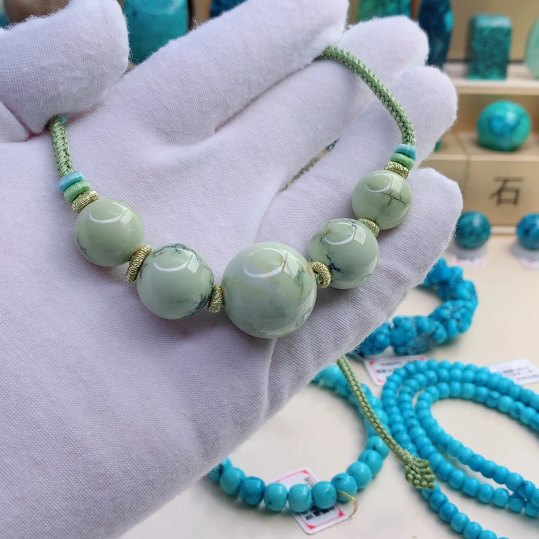 未镶嵌绿松石珠宝奇石