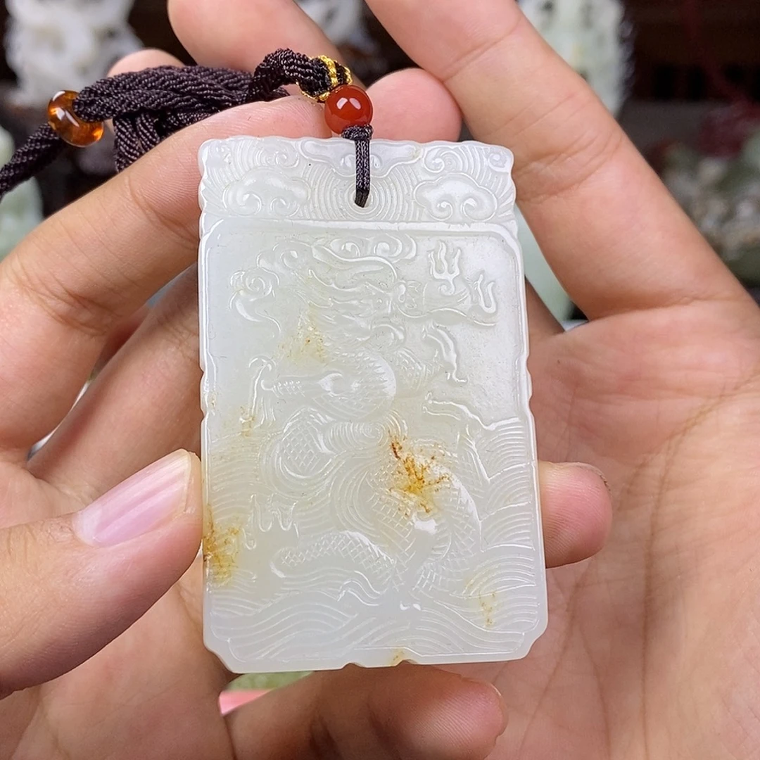 c***c和田玉未镶嵌挂件