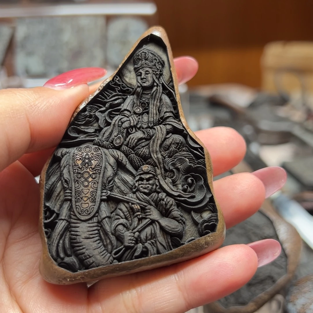 V***i小石头哈哈哈哈哈哈