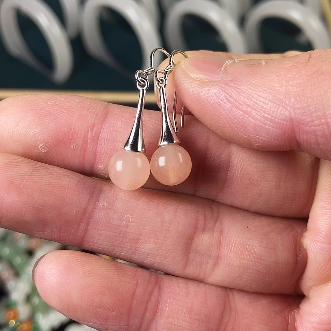 石英质玉耳环未镶嵌