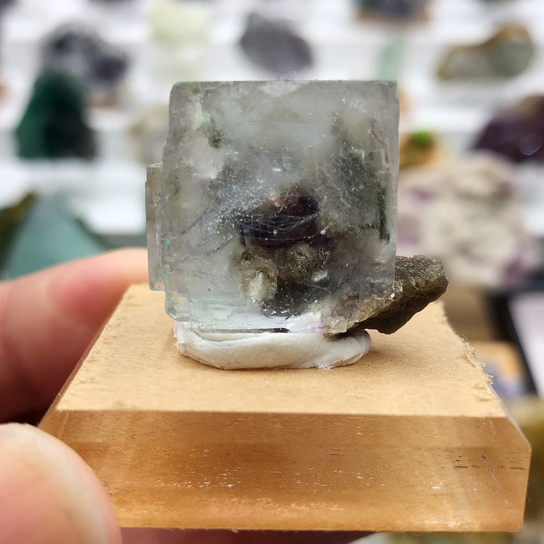 石材瑶岗仙云母辉铋单晶萤石