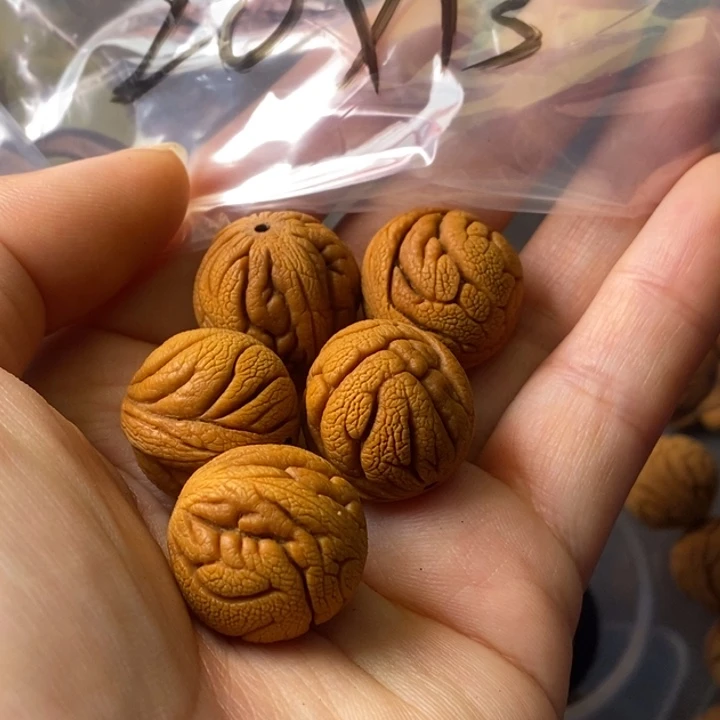 文玩核桃手串秦岭野生龙纹桃核20