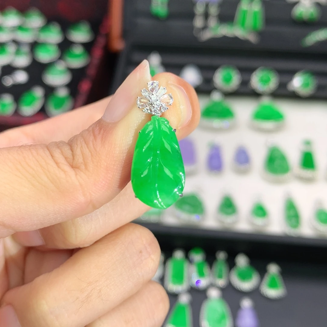 翡翠18K金镶嵌吊坠(不含链)