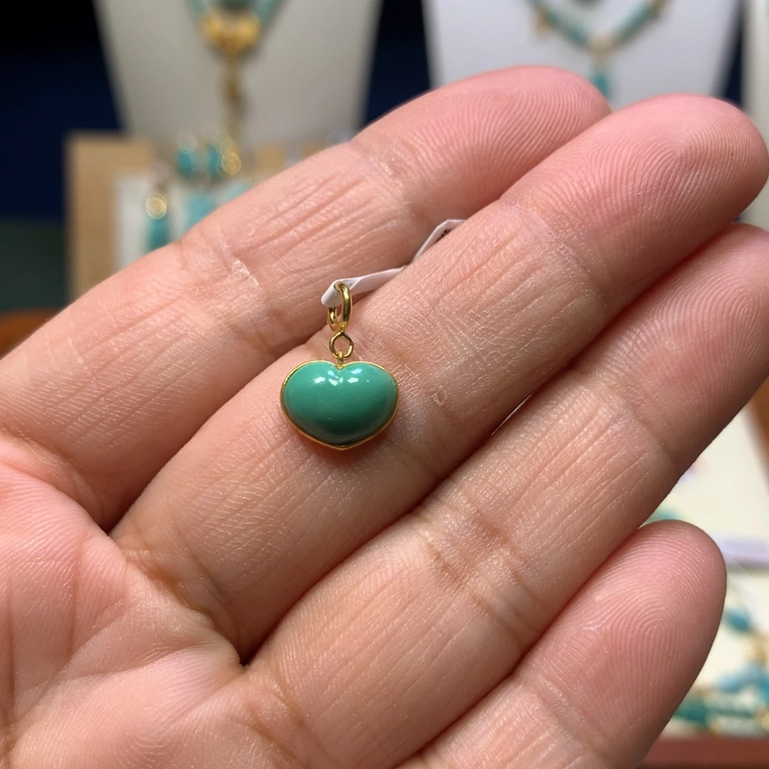 麦***店18K金镶嵌绿松石挂件