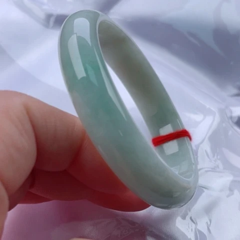 翡翠手镯未镶嵌正58