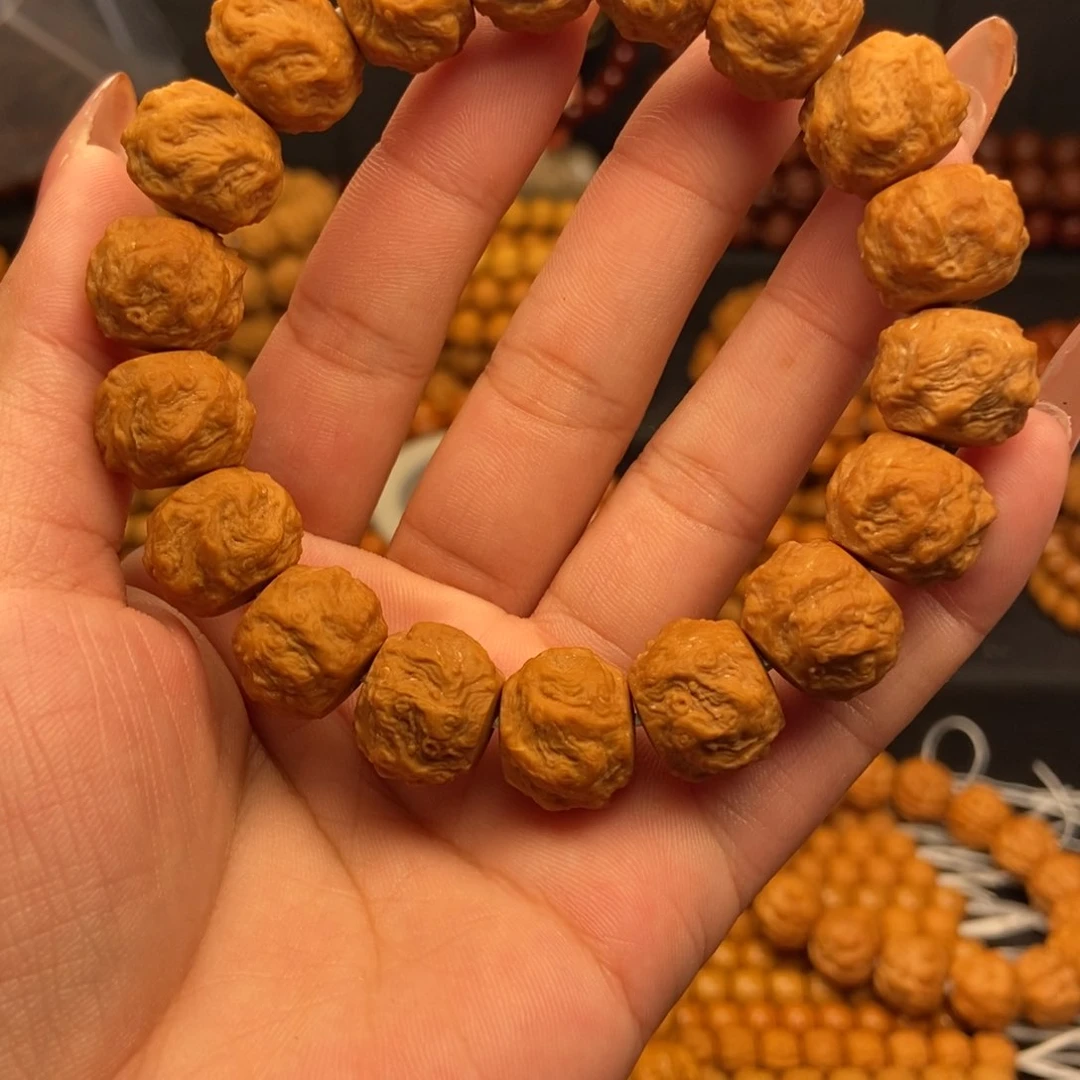 猴头核桃手串用****0龙蛇之变