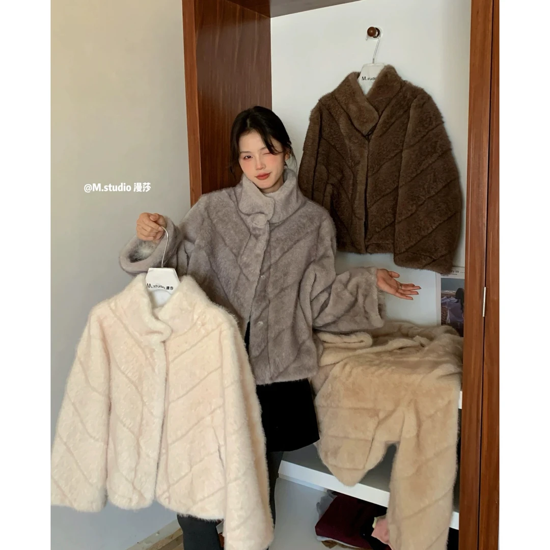 冬季新款贵妇环保一体绒立领加厚保暖毛毛外套网红休闲百搭