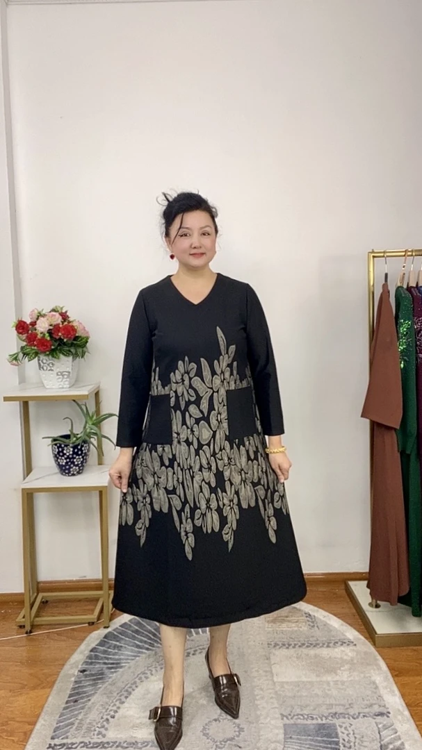 【AYTU】新款印花时尚V领优雅大码连衣裙