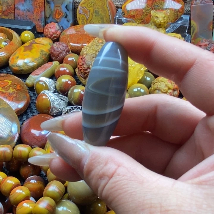 玛瑙/玉髓颈饰未镶嵌