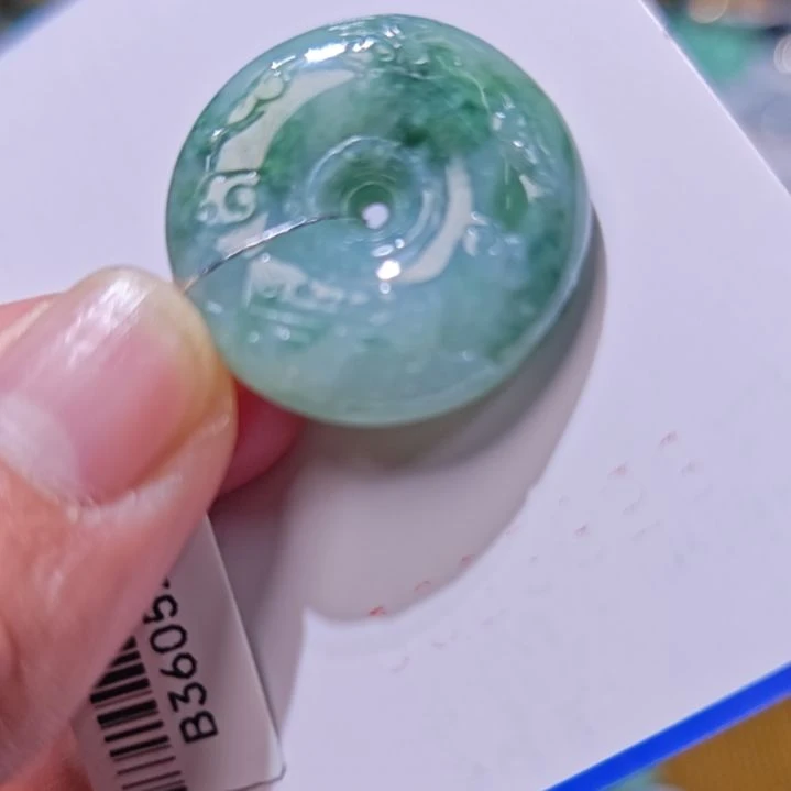 颈饰未镶嵌翡翠一