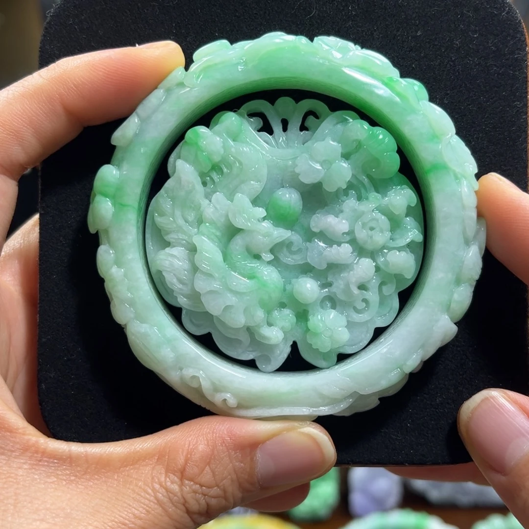 翡翠未镶嵌颈饰天然翡翠手镯套装56.5