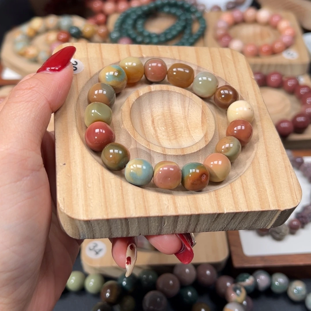 灿***阳石英质玉未镶嵌手链60