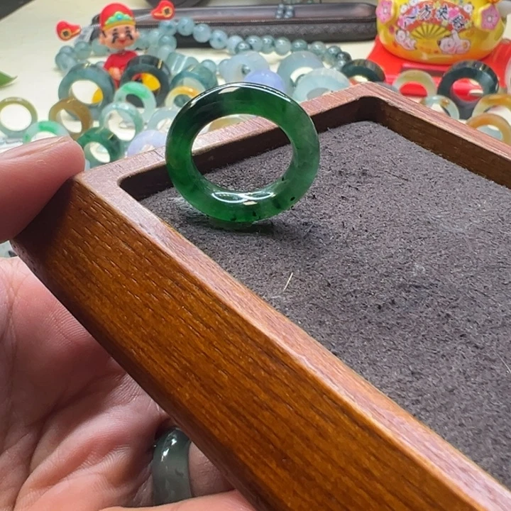 翡翠未镶嵌戒指翡翠戒指13