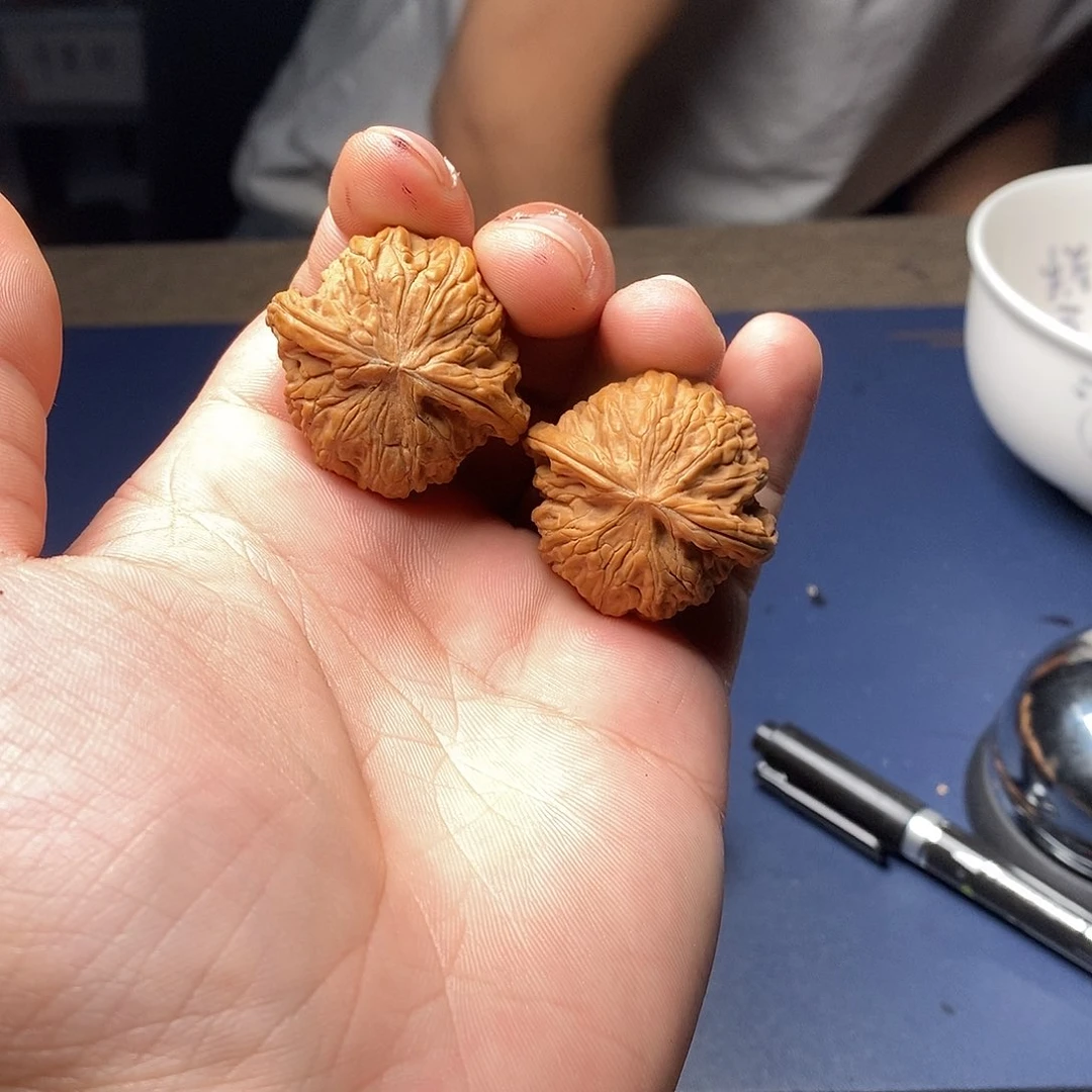 文玩核桃吊坠磨盘