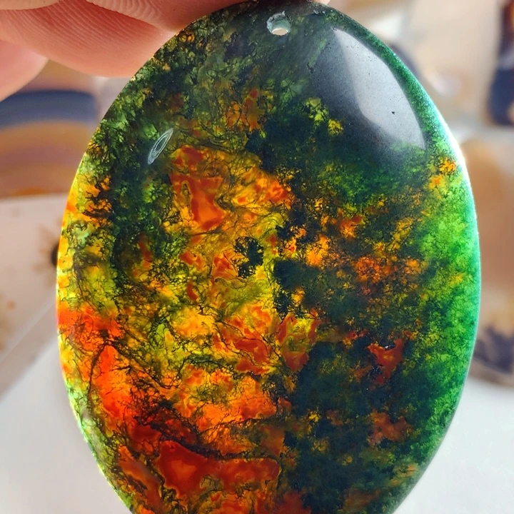 未镶嵌颈饰玛瑙/玉髓东**起