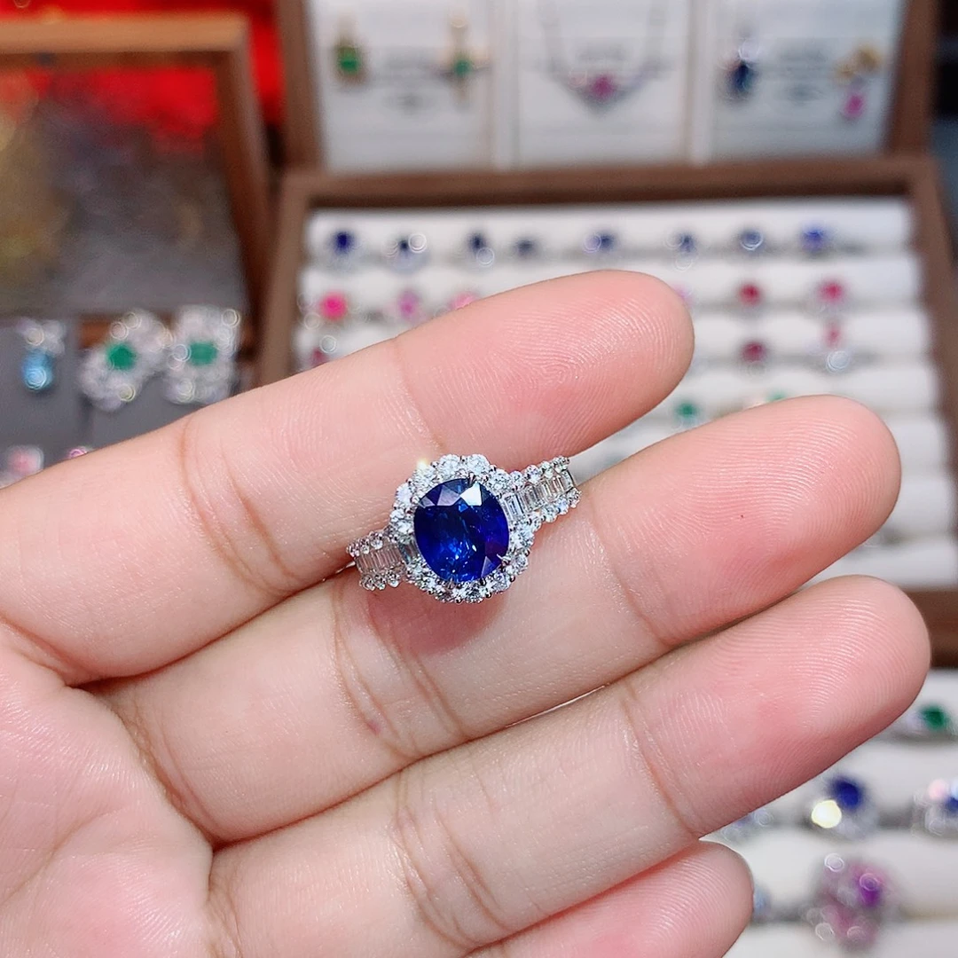 戒指蓝宝石18K金镶嵌2.03ct/七天无理由