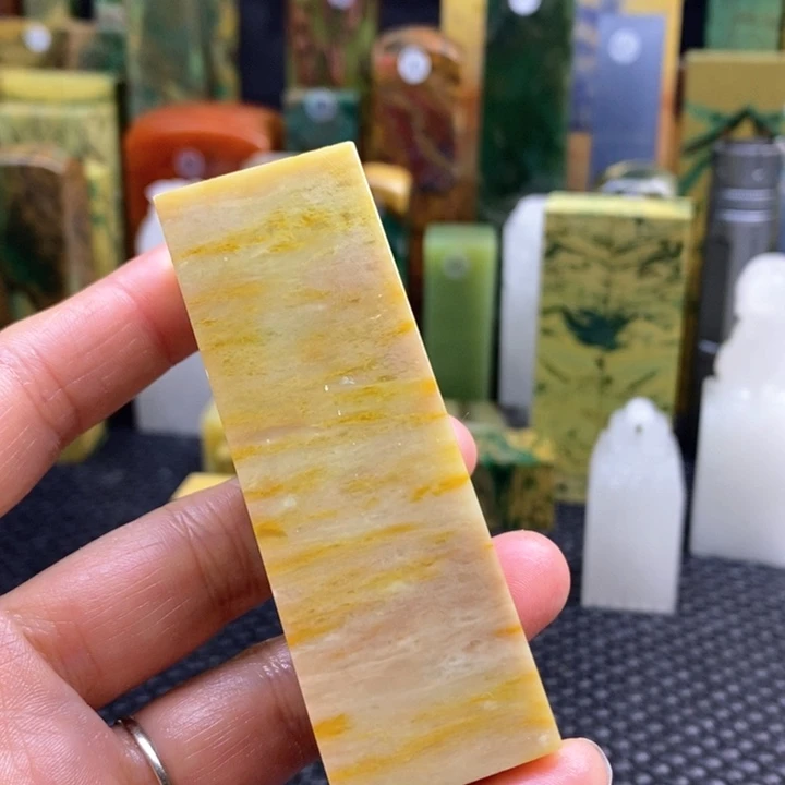 四川石急****猴青田石印章石