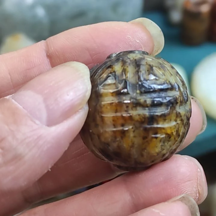 和田玉（糖玉）未镶嵌挂件