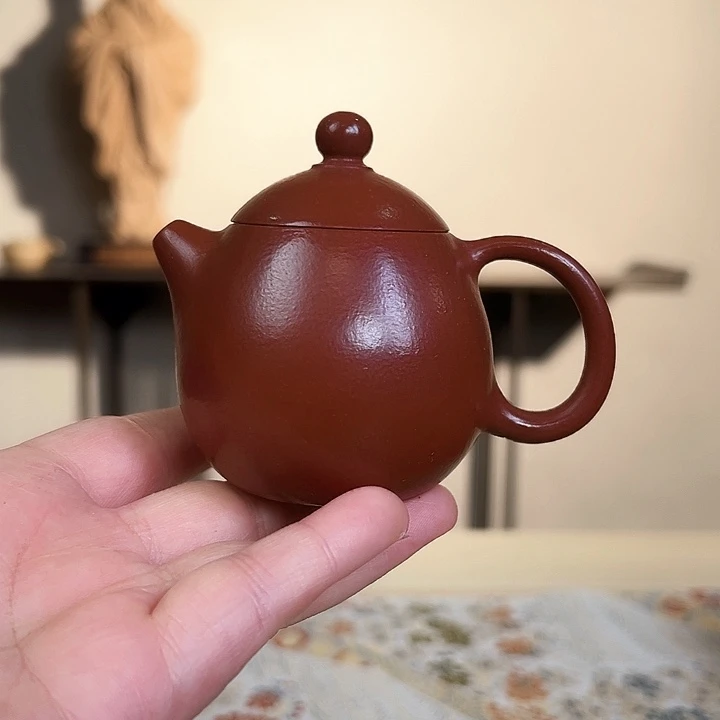 紫砂茶壶龙蛋大红袍