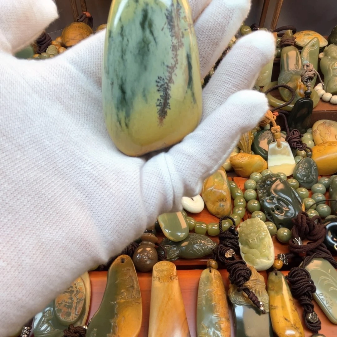 岫岩河磨玉（透闪石质玉）未镶嵌挂件开****1