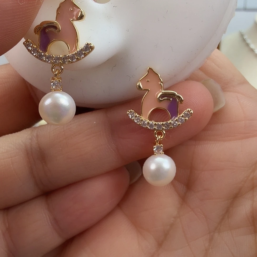 淡水珍珠耳饰未镶嵌