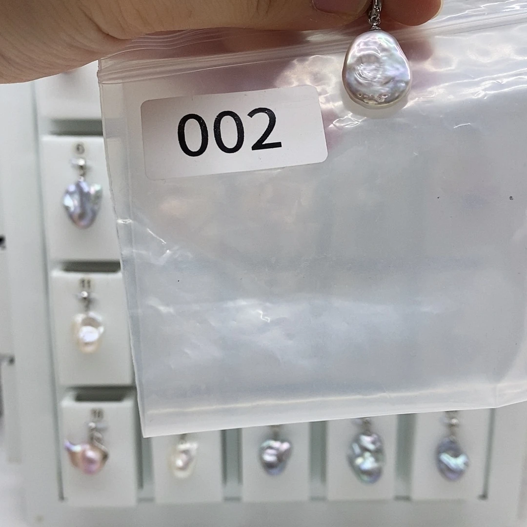 淡水珍珠颈饰合金