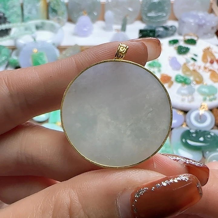 翡翠颈饰未镶嵌白冰无事牌