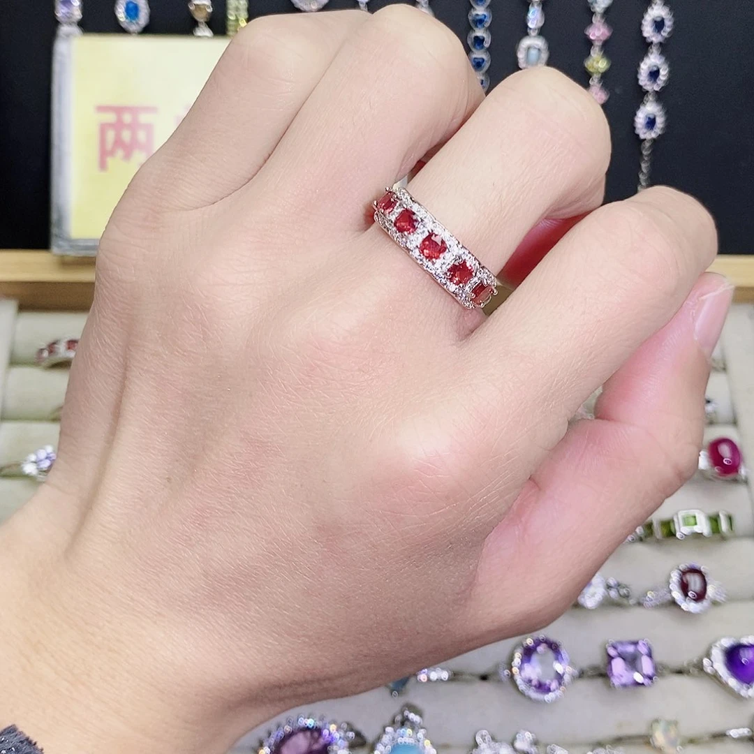 未镶嵌戒指石榴石