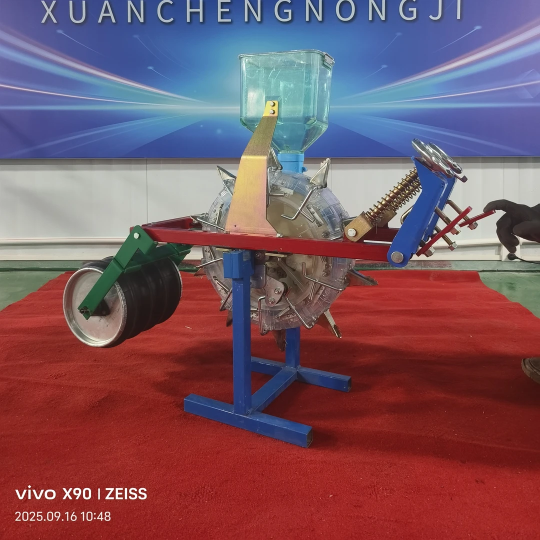 悬挂铁齿轮播种器三铧犁套件